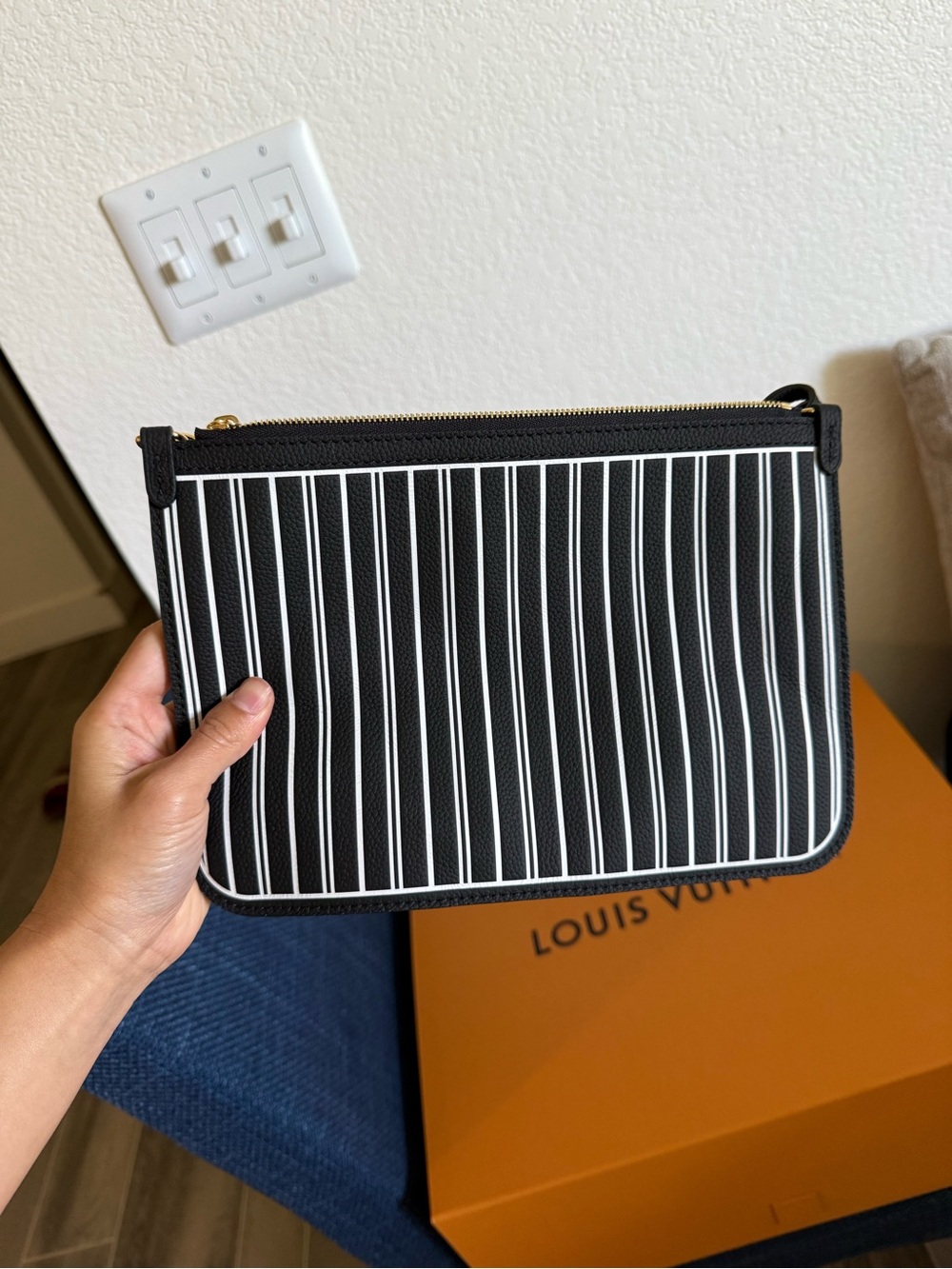 Louis Vuitton Black and White Stripe Wristlet with Gold Hardware - Picture 4 of 7